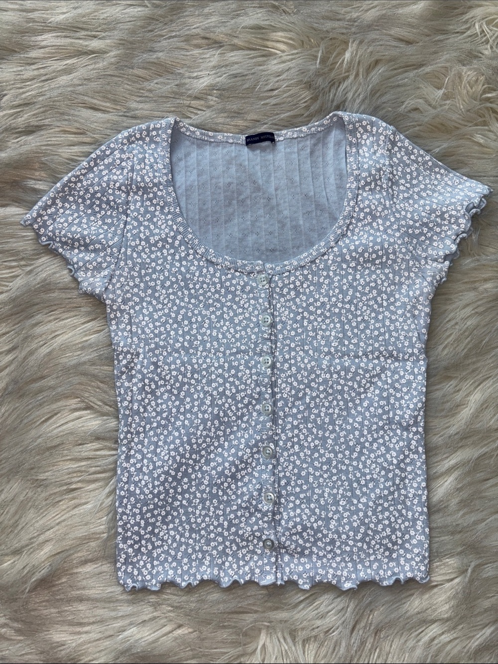 5 for $25🎈Brandy Melville floral button down top - Picture 2 of 5